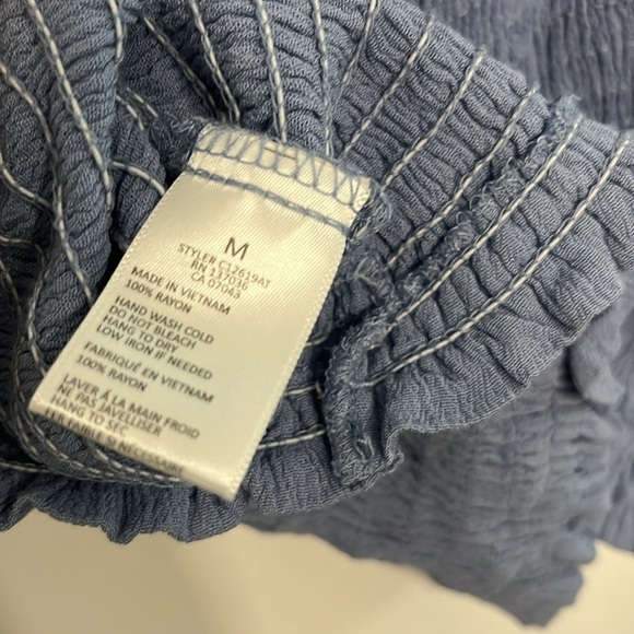 Paper Crane Blue Smocked Puff Sleeve Crop Top - Size M - Picture 3 of 5